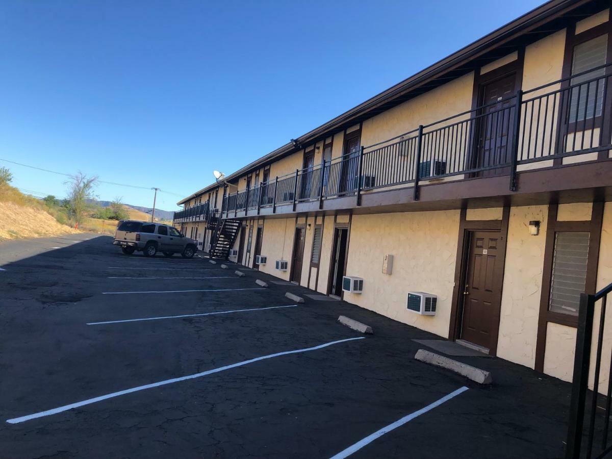 Golden Hills Motel Tehachapi Esterno foto